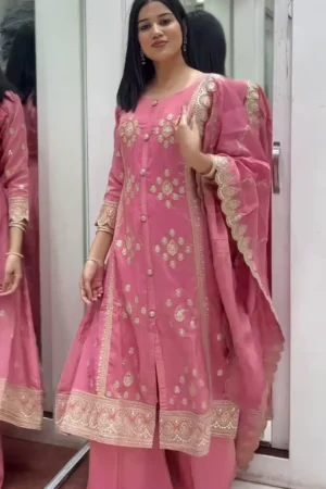 Women’s Embroidered Anarkali Kurta Set – A Timeless Blend of Tradition & Elegance