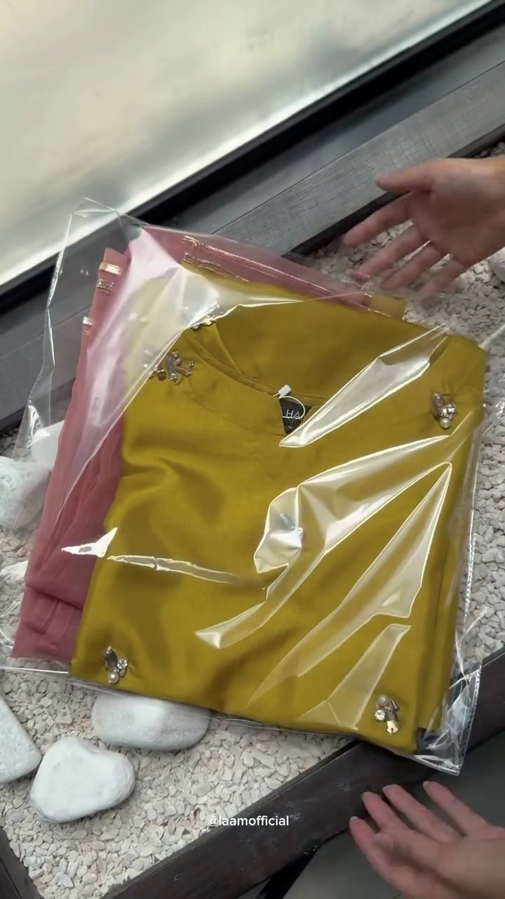 Printed Polyester Round Neck Women's Tops - Image 11