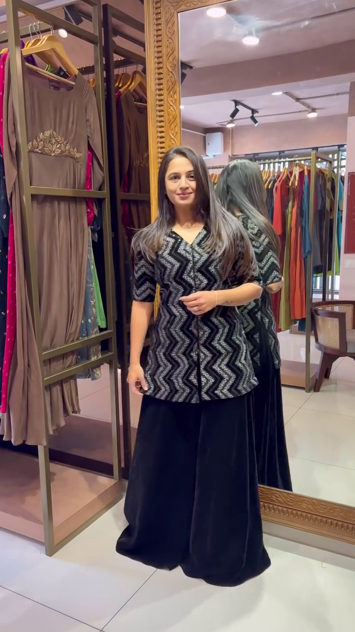 Black Printed Round Neck Top Jacket With Flared Palazzos Ethnic Co-Ords - Image 11