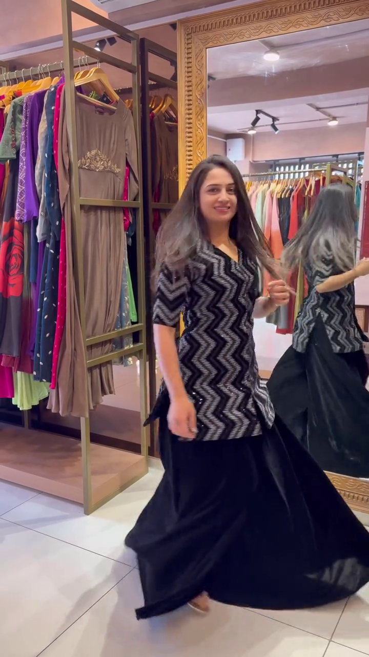 Black Printed Round Neck Top Jacket With Flared Palazzos Ethnic Co-Ords - Image 9