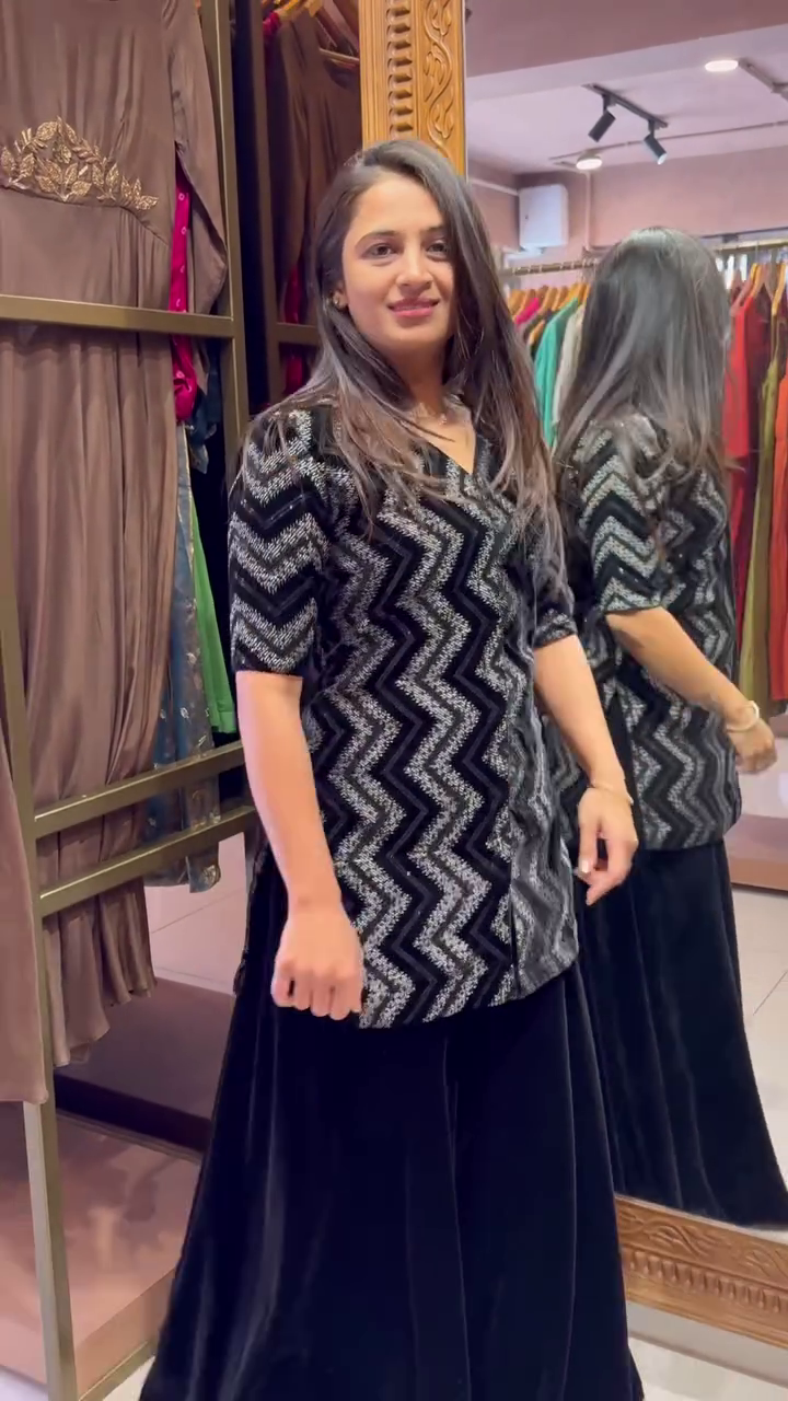 Black Printed Round Neck Top Jacket With Flared Palazzos Ethnic Co-Ords - Image 6