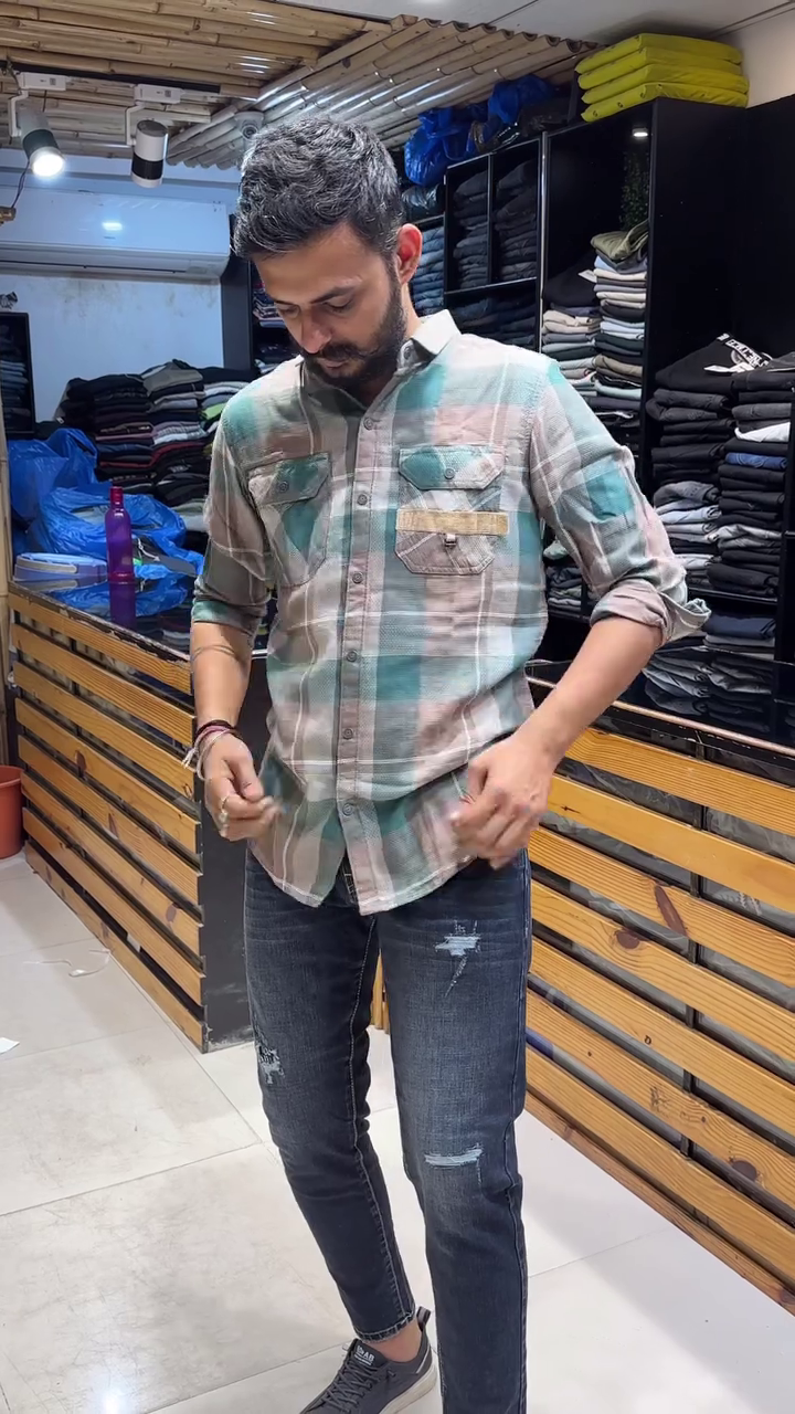 Men Tartan Checked Spread Collar Casual Shirt - Image 5