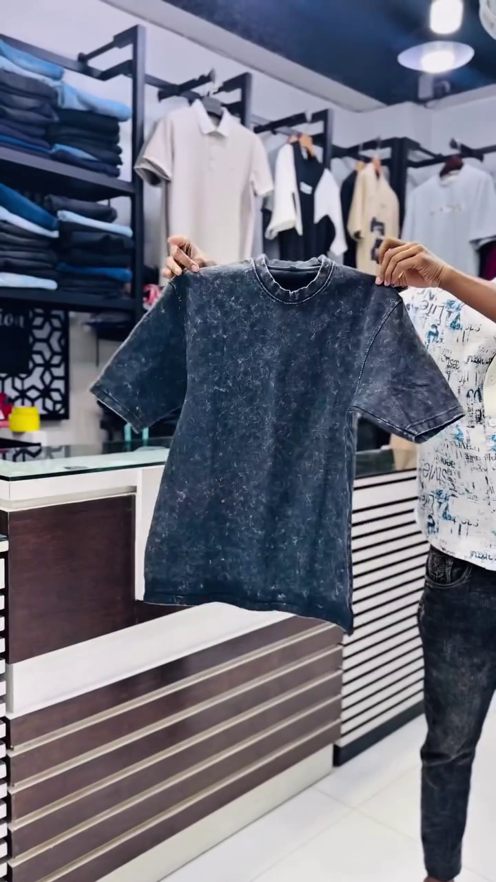 Men’s Grey Printed T-Shirt - Image 4