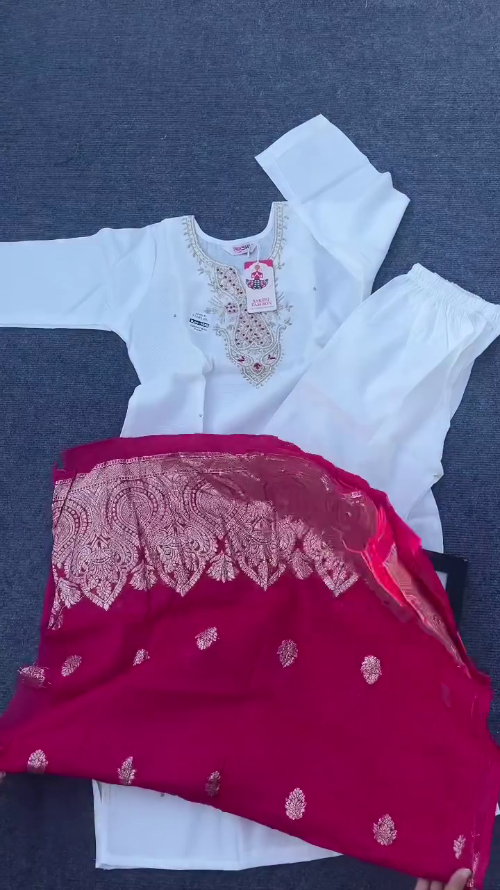 Women's Embroidered Kurti with Pant Set - Image 2