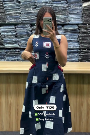 Stylish Women’s Sleeveless Kurta Set with Pocket