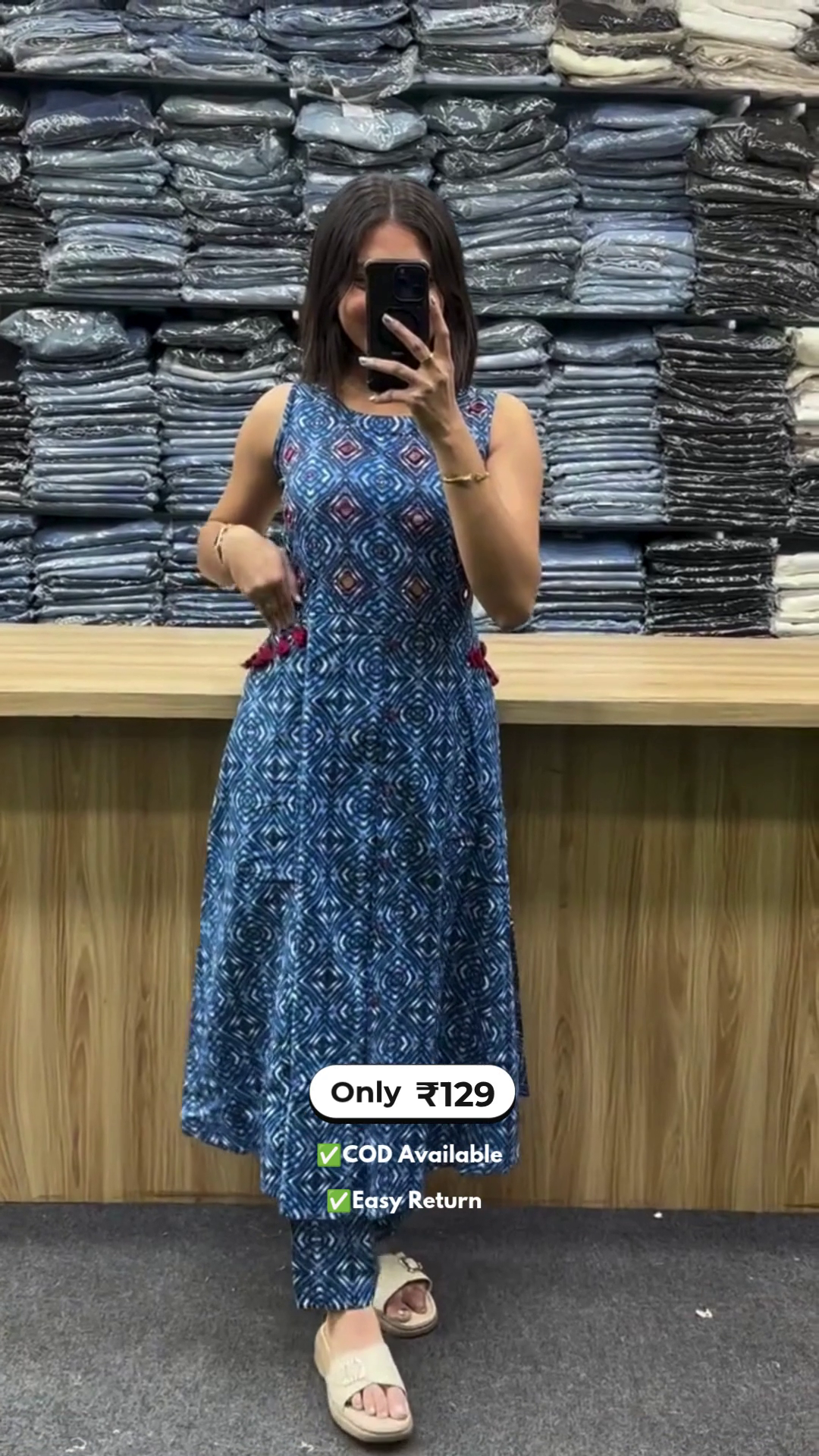 Stylish Women’s Sleeveless Kurta Set with Pocket - Image 4