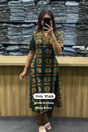Stylish Women’s Half Sleeves Printed Kurta Set