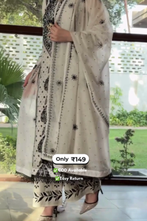 Women’s Chikankari Kurta Set